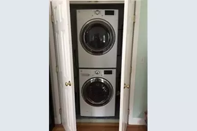 18 D St, Hull, MA 02045 - Photo 9