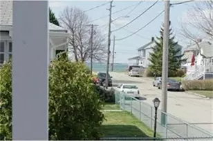 18 D St, Hull, MA 02045 - Photo 3