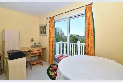 18 D St, Hull, MA 02045 - Photo 13