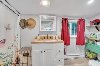 21 Myrtle Ave, Sterling, MA 01564 - Photo 9