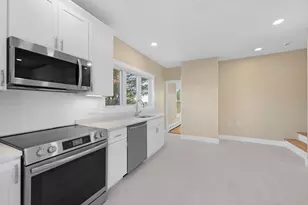 736 Sconticut Rd, Fairhaven, MA 02719 - Photo 13