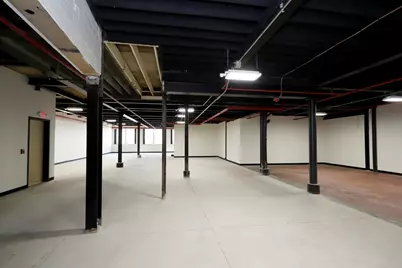 229-241 Coffin Ave #2R, New Bedford, MA 02746 - Photo 9