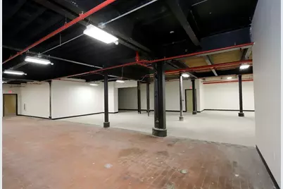 229-241 Coffin Ave #2R, New Bedford, MA 02746 - Photo 7