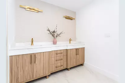 22 Irene Circle, Waltham, MA 02453 - Photo 25
