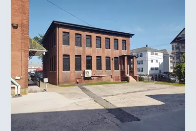 305 Nash Road, New Bedford, MA 02746 - Photo 3