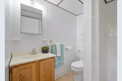 481 W Townsend Rd, Lunenburg, MA 01462 - Photo 39