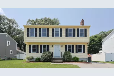27 Perry H. Henderson Dr., Framingham, MA 01701 - Photo 1