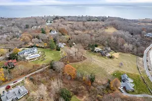 5 Elm Ave, Gloucester, MA 01930 - Photo 3