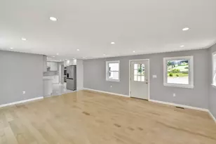 87 Summer St, Abington, MA 02351 - Photo 11