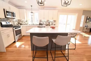 5 Clarendon Cir, Holbrook, MA 02343 - Photo 9