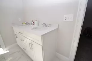 5 Clarendon Cir, Holbrook, MA 02343 - Photo 23
