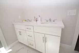 5 Clarendon Cir, Holbrook, MA 02343 - Photo 23