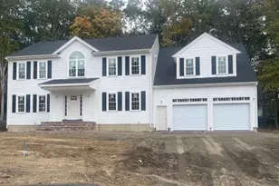 5 Clarendon Cir, Holbrook, MA 02343 - Photo 1