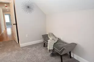 5 Clarendon Cir, Holbrook, MA 02343 - Photo 19