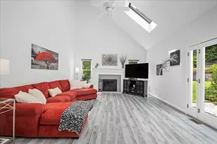 14 Vanessa Dr, Northborough, MA 01532 - Photo 9
