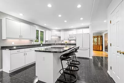 14 Vanessa Dr, Northborough, MA 01532 - Photo 5