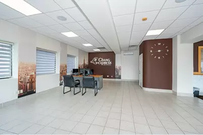 183 Appleton St, Lowell, MA 01852 - Photo 3