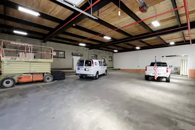 229-241 Coffin Ave #CB4, New Bedford, MA 02746 - Photo 3