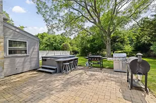 553 Center St, Hanover, MA 02339 - Photo 31