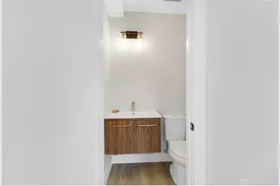 8 Crystal Street #2, Melrose, MA 02176 - Photo 7