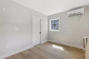 8 Crystal St, Melrose, MA 02176 - Photo 11