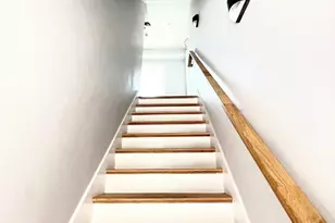 8 Crystal St, Melrose, MA 02176 - Photo 5