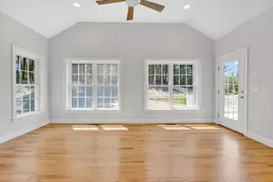 242 Brainard Rd, Enfield, CT 06082 - Photo 9