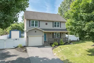 31 Acrebrook Rd, Springfield, MA 01129 - Photo 1