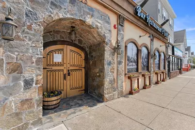 816 Main St, Brockton, MA 02301 - Photo 1