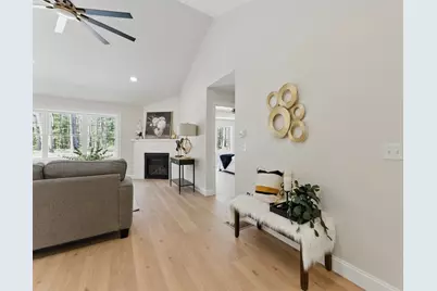 18 Nicols Way #18, Easthampton, MA 01027 - Photo 3