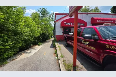 60 West St, Milford, MA 01757 - Photo 37