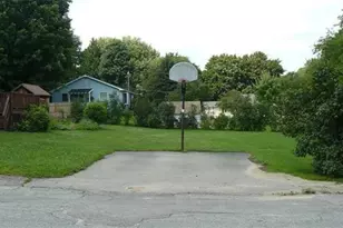 63 Harrington St, Southbridge, MA 01550 - Photo 15