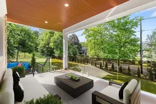 58 Chestnut St, Lynnfield, MA 01940 - Photo 13