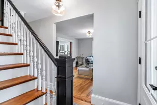 24 Jefferson St, Derry, NH 03038 - Photo 5