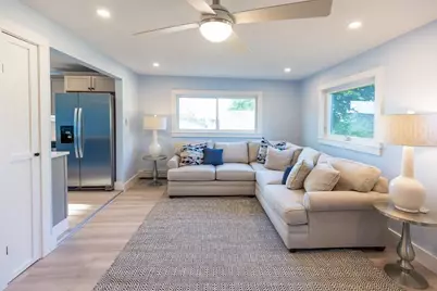 18 Beach St, Plymouth, MA 02360 - Photo 9