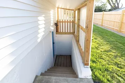 18 Beach St, Plymouth, MA 02360 - Photo 17