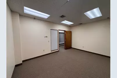 1319-1323 Main St #350, Springfield, MA 01103 - Photo 7
