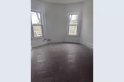 21 McLellan Street, Boston, MA 02121 - Photo 13