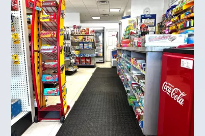 121 Galen St, Watertown, MA 02135 - Photo 3