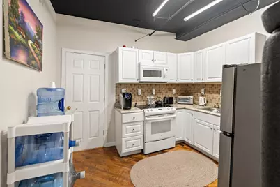 22 Laurel St, Leominster, MA 01453 - Photo 13