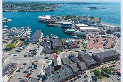 16 Rogers St, Gloucester, MA 01930 - Photo 9