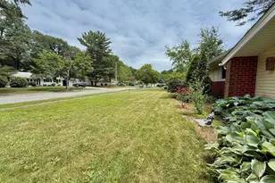 46 Barry Rd, Worcester, MA 01609 - Photo 3