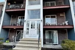 7 Woodcrest Ct, Weymouth, MA 02190 - Photo 1