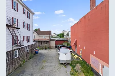 1637 Acushnet Ave, New Bedford, MA 02746 - Photo 27