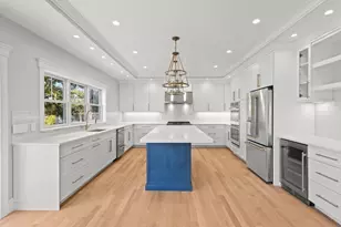 285 Edgewater Dr W, Falmouth, MA 02536 - Photo 11