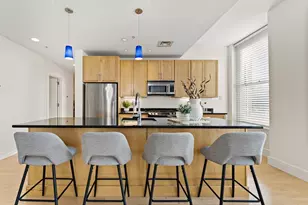 70 Lincoln St, Boston, MA 02111 - Photo 11