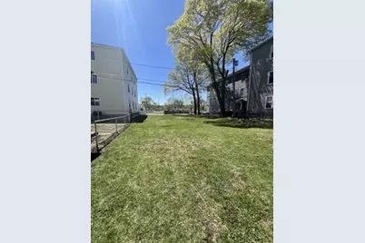 13 Sigel St, Worcester, MA 01610 - Photo 3