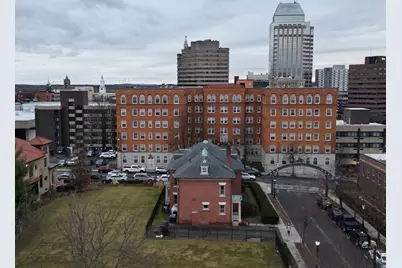 73 Chestnut St, Springfield, MA 01103 - Photo 5