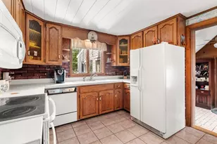 354 Rowley St, Agawam, MA 01001 - Photo 3