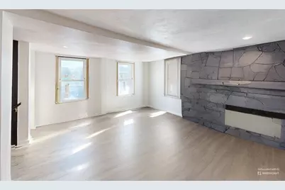 130 High St, Upton, MA 01568 - Photo 5